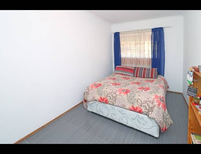 2 BEDROOM APARTMENT FOR SALE IN ROBINDALE